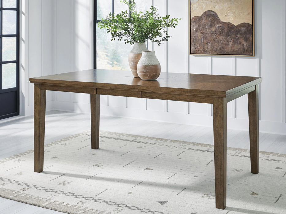 Urbinforte Dinning Room Set