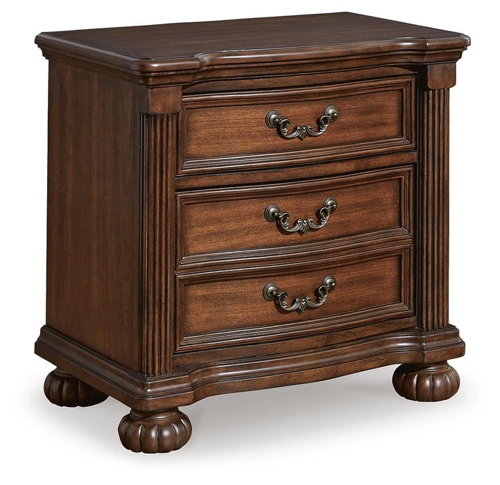 Lavinton Bedroom Set