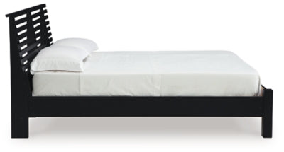 Danziar Queen Slat Bed