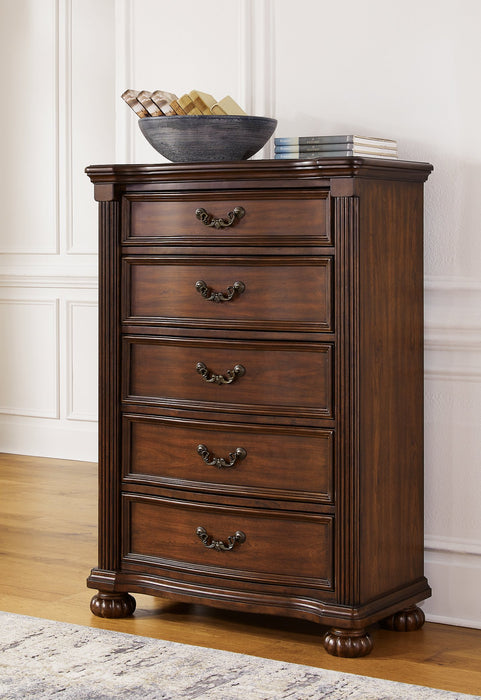 Lavinton Chest of Drawers